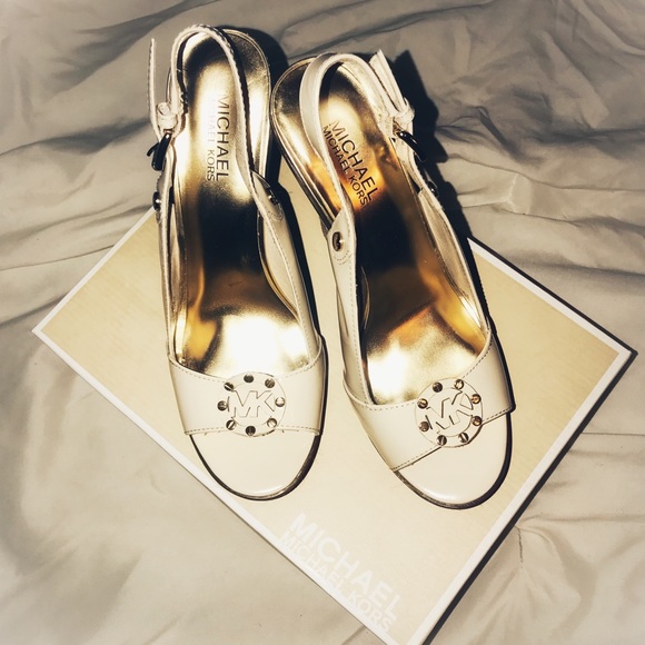 MK: Montgomery sling wedges, color bone, 8.5M - Picture 2 of 5